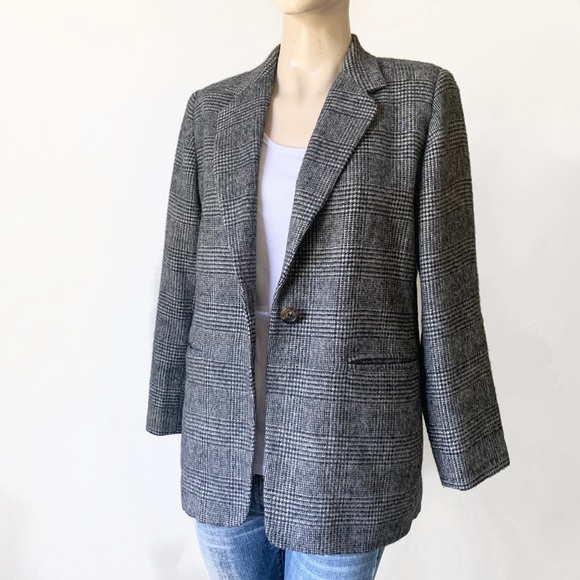 Harve Benard Jackets & Blazers - Vintage Harve' Benard Plaid Blazer